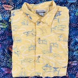 Columbia Shark Pirate camp shirt size Medium